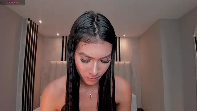 NiaSalvatore online show from 03/16/25, 01:49