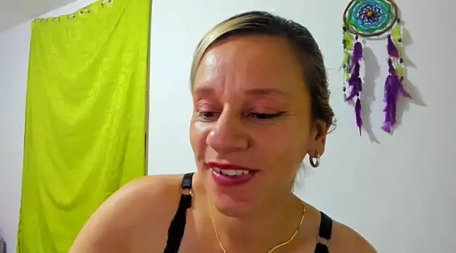 sofi saliva2511 online show from 02/04/25, 06:06