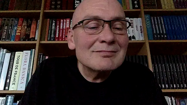 Snapshot of Parleg2 chatting on 09/22/25, 04:53 Parleg2 online show from 09/22/25, 04:53