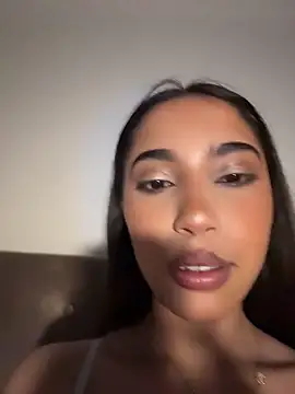 Snapshot of miaceleste chatting on 04/23/26, 10:34 miaceleste online show from 04/23/26, 10:34