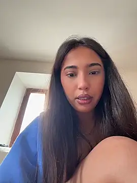 Snapshot of miaceleste chatting on 05/20/26, 12:22 miaceleste online show from 05/20/26, 12:22