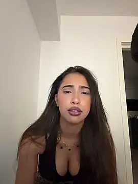 Snapshot of miaceleste chatting on 06/22/26, 10:29 miaceleste online show from 06/22/26, 10:29
