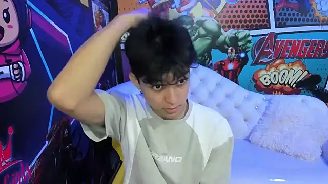 Snapshot of jisuscat chatting on 02/27/25, 07:15 jisuscat online show from 02/27/25, 07:15