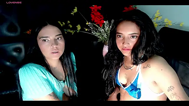 Snapshot of Carolaine01 chatting on 03/01/25, 12:17 Carolaine01 online show from 03/01/25, 12:17