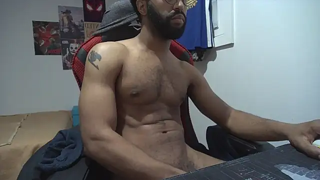 Snapshot of kevi_cocks chatting on 01/11/25, 09:57 kevi cocks online show from 01/11/25, 09:57