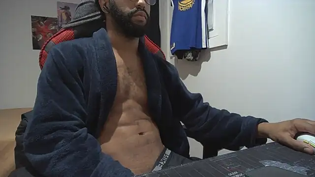 Snapshot of kevi_cocks chatting on 01/11/25, 10:40 kevi cocks online show from 01/11/25, 10:40