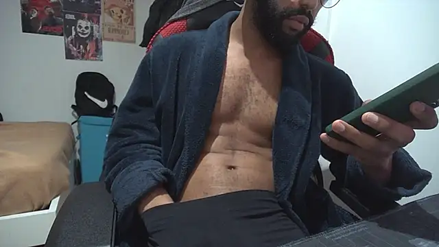 Snapshot of kevi_cocks chatting on 01/18/25, 04:15 kevi cocks online show from 01/18/25, 04:15