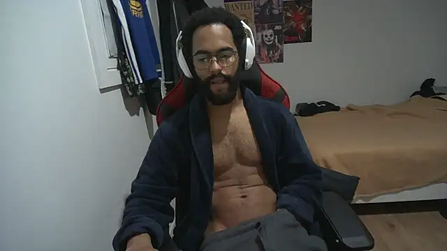 Snapshot of kevi_cocks chatting on 01/31/25, 01:33 kevi cocks online show from 01/31/25, 01:33