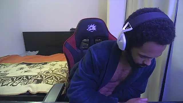 Snapshot of kevi_cocks chatting on 02/18/25, 09:42 kevi cocks online show from 02/18/25, 09:42