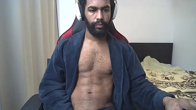 Snapshot of kevi_cocks chatting on 03/13/25, 04:01 kevi cocks online show from 03/13/25, 04:01