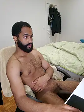 Snapshot of kevi_cocks chatting on 10/11/25, 02:22 kevi cocks online show from 10/11/25, 02:22