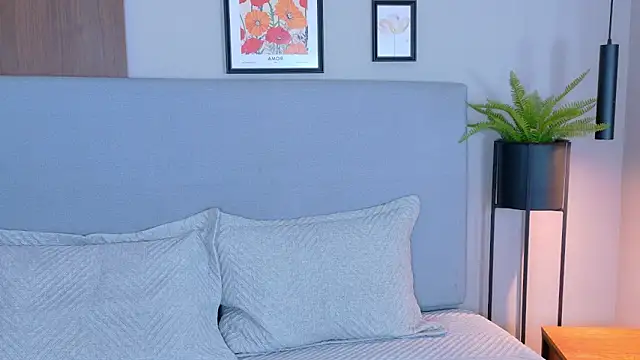 Snapshot of AbieHills chatting on 04/25/26, 11:13 AbieHills online show from 04/25/26, 11:13