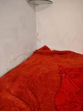 Snapshot of Anjaji-90 chatting on 10/16/25, 06:42 Anjaji-90 online show from 10/16/25, 06:42