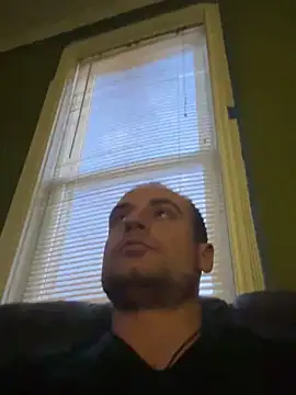 Snapshot of Golden_Alex chatting on 12/31/24, 12:15 Golden Alex online show from 12/31/24, 12:15