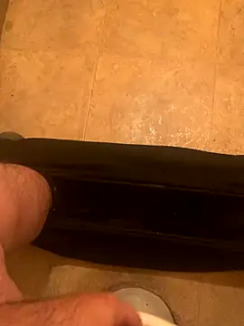 Snapshot of balint35 chatting on 10/05/25, 05:50 balint35 online show from 10/05/25, 05:50