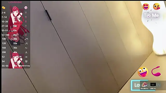 Snapshot of Donnie28 chatting on 03/21/25, 12:50 Donnie28 online show from 03/21/25, 12:50