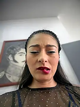 BELLA--26 online show from 11/30/25, 01:26