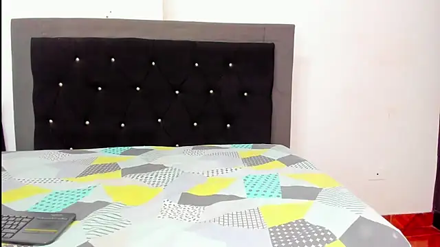 violetadumsper online show from 02/04/25, 02:07