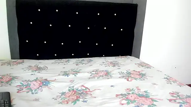 violetadumsper online show from 10/20/25, 03:18