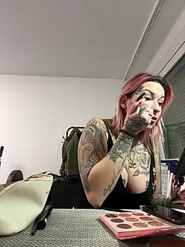 Mia-Fuchs online show from 03/05/25, 07:06