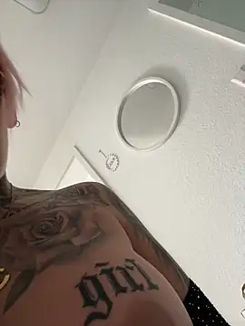 Mia-Fuchs online show from 03/11/25, 12:28