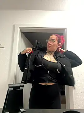 Mia-Fuchs online show from 01/07/26, 12:51