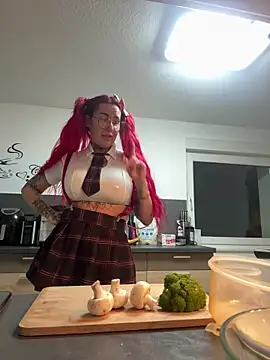 Mia-Fuchs online show from 02/11/26, 05:18