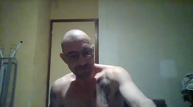 Snapshot of javierpasteur69 chatting on 02/13/25, 10:33 javierpasteur69 online show from 02/13/25, 10:33