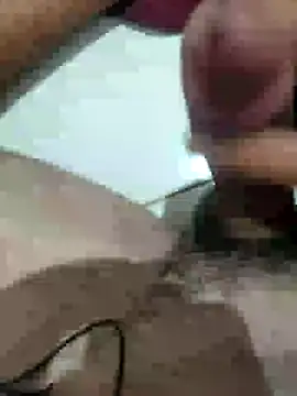 Snapshot of eli157e chatting on 01/01/25, 05:22 eli157e online show from 01/01/25, 05:22