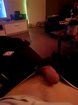 Snapshot of frankthefuck69 chatting on 03/03/25, 11:46 frankthefuck69 online show from 03/03/25, 11:46