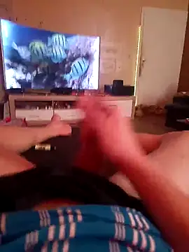 Snapshot of frankthefuck69 chatting on 03/05/25, 09:16 frankthefuck69 online show from 03/05/25, 09:16