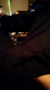 Snapshot of frankthefuck69 chatting on 03/13/25, 09:05 frankthefuck69 online show from 03/13/25, 09:05