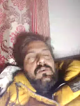 MAGNETICDADDY8 online show from 12/18/25, 01:22