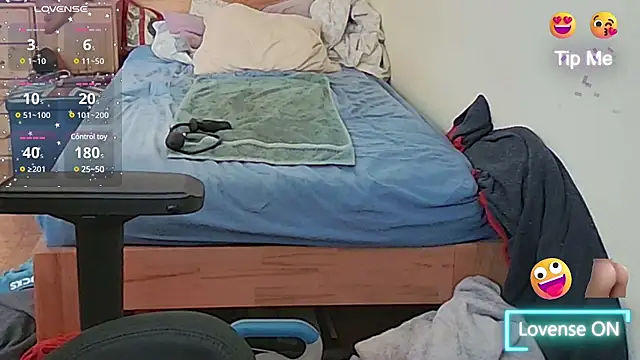 Snapshot of BBWxTinyKay chatting on 01/31/25, 03:11 BBWxTinyKay online show from 01/31/25, 03:11