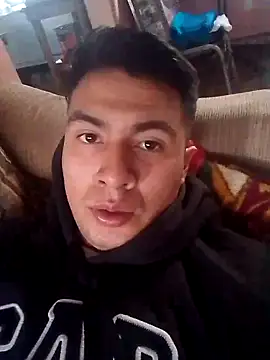 Snapshot of RODRI_POLLADURA chatting on 02/18/25, 02:49 RODRI POLLADURA online show from 02/18/25, 02:49