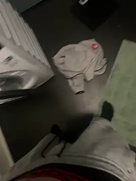 Snapshot of chriswhittheD chatting on 01/01/25, 07:10 chriswhittheD online show from 01/01/25, 07:10