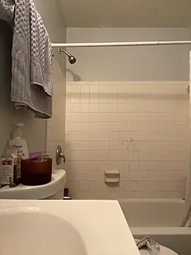 Yoshibaby2670 online show from 02/10/25, 12:39