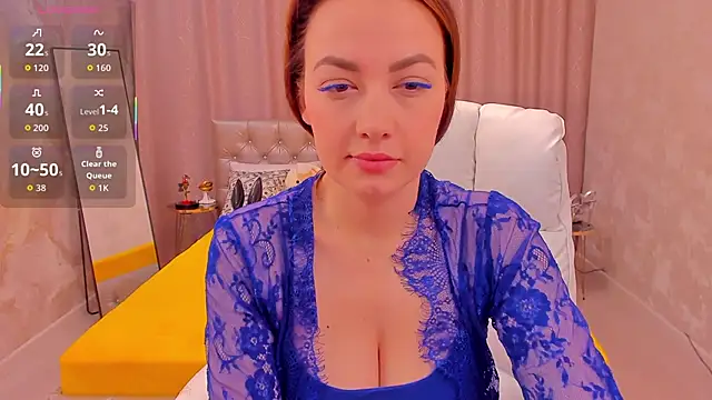 Snapshot of MalibuMiley chatting on 02/15/26, 01:35 MalibuMiley online show from 02/15/26, 01:35