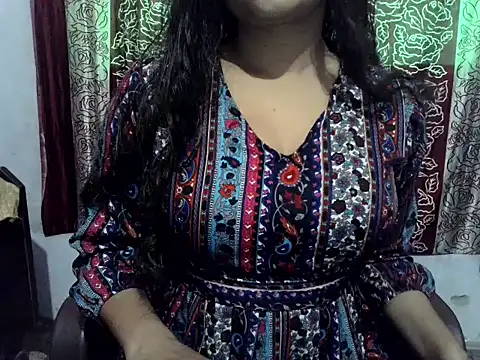 SIYA MAVI online show from 11/07/25, 04:01