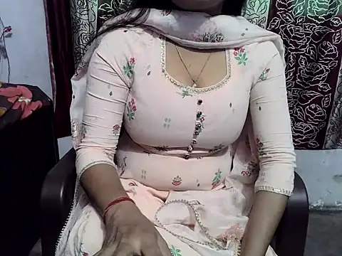 SIYA MAVI online show from 03/31/26, 04:02