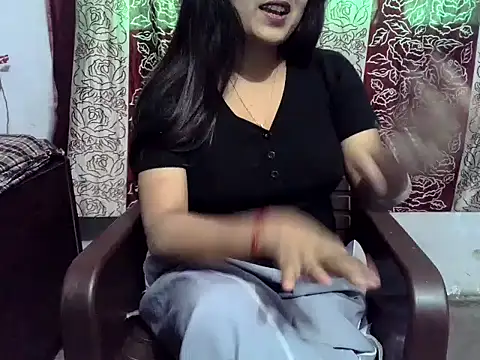 SIYA MAVI online show from 04/13/26, 08:20