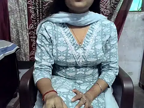 SIYA MAVI online show from 05/02/26, 01:54