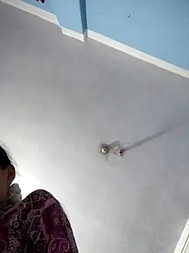 Snapshot of 124pakhi chatting on 09/22/25, 05:42 124pakhi online show from 09/22/25, 05:42