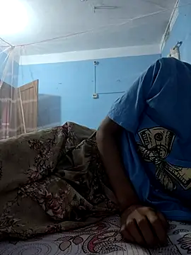 Snapshot of 124pakhi chatting on 10/11/25, 06:23 124pakhi online show from 10/11/25, 06:23