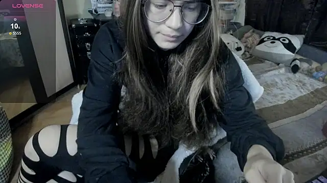 Snapshot of alexiamaleax chatting on 09/20/25, 11:28 alexiamaleax online show from 09/20/25, 11:28