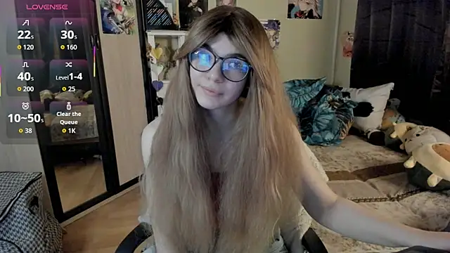 Snapshot of alexiamaleax chatting on 04/12/26, 01:54 alexiamaleax online show from 04/12/26, 01:54