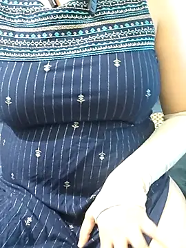 Snapshot of mallupriyapriya chatting on 06/29/26, 05:46 mallupriyapriya online show from 06/29/26, 05:46