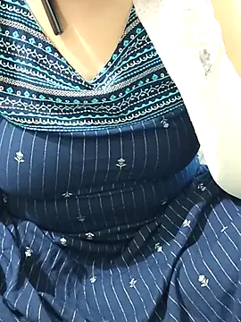 Snapshot of mallupriyapriya chatting on 07/10/26, 08:29 mallupriyapriya online show from 07/10/26, 08:29