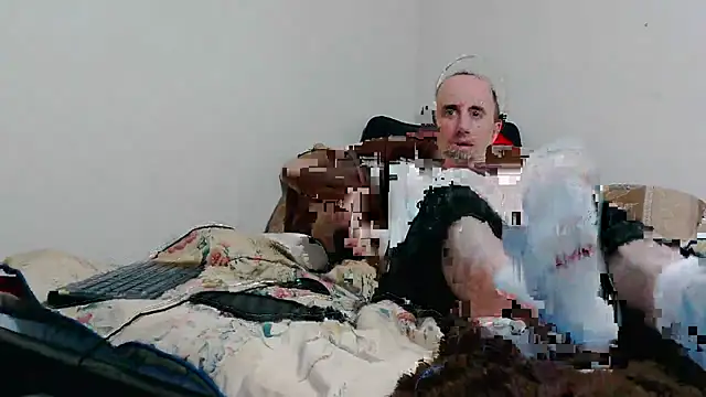 Snapshot of drummer9 chatting on 11/27/25, 01:18 drummer9 online show from 11/27/25, 01:18