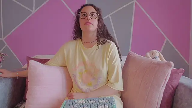 Charlotte  Miller online show from 03/13/25, 07:06